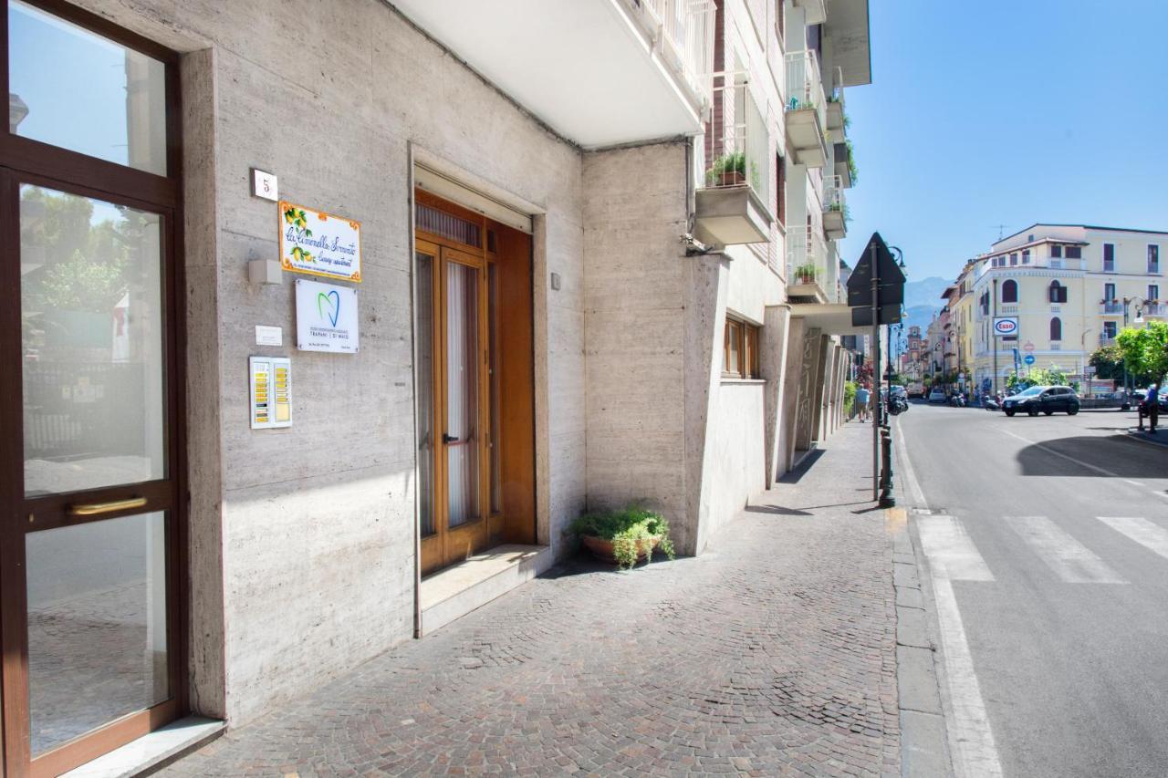 Sorrentovibes - Luxury Home Sea View & Jacuzzi In Sorrento Centre Exterior foto